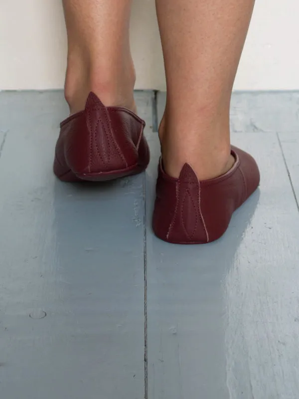 LEATHER SLIPPERS in BORDEAUX