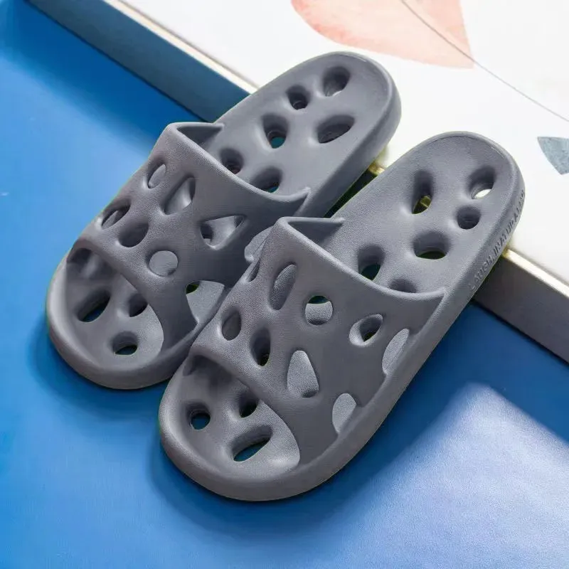 Summer Beach Flip Flops: Non-Slip Water Leaky Slippers