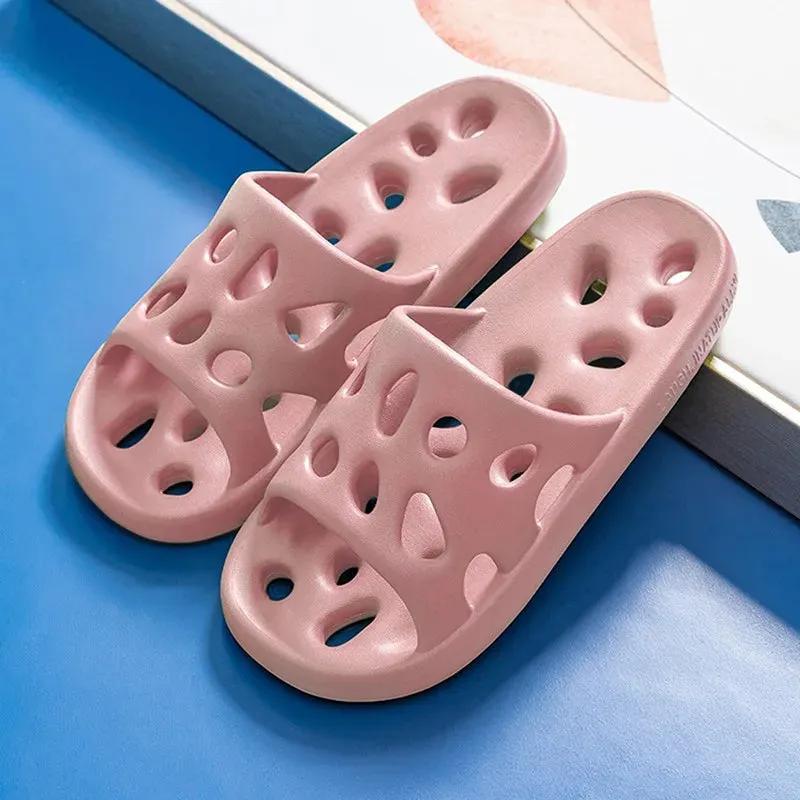 Summer Beach Flip Flops: Non-Slip Water Leaky Slippers