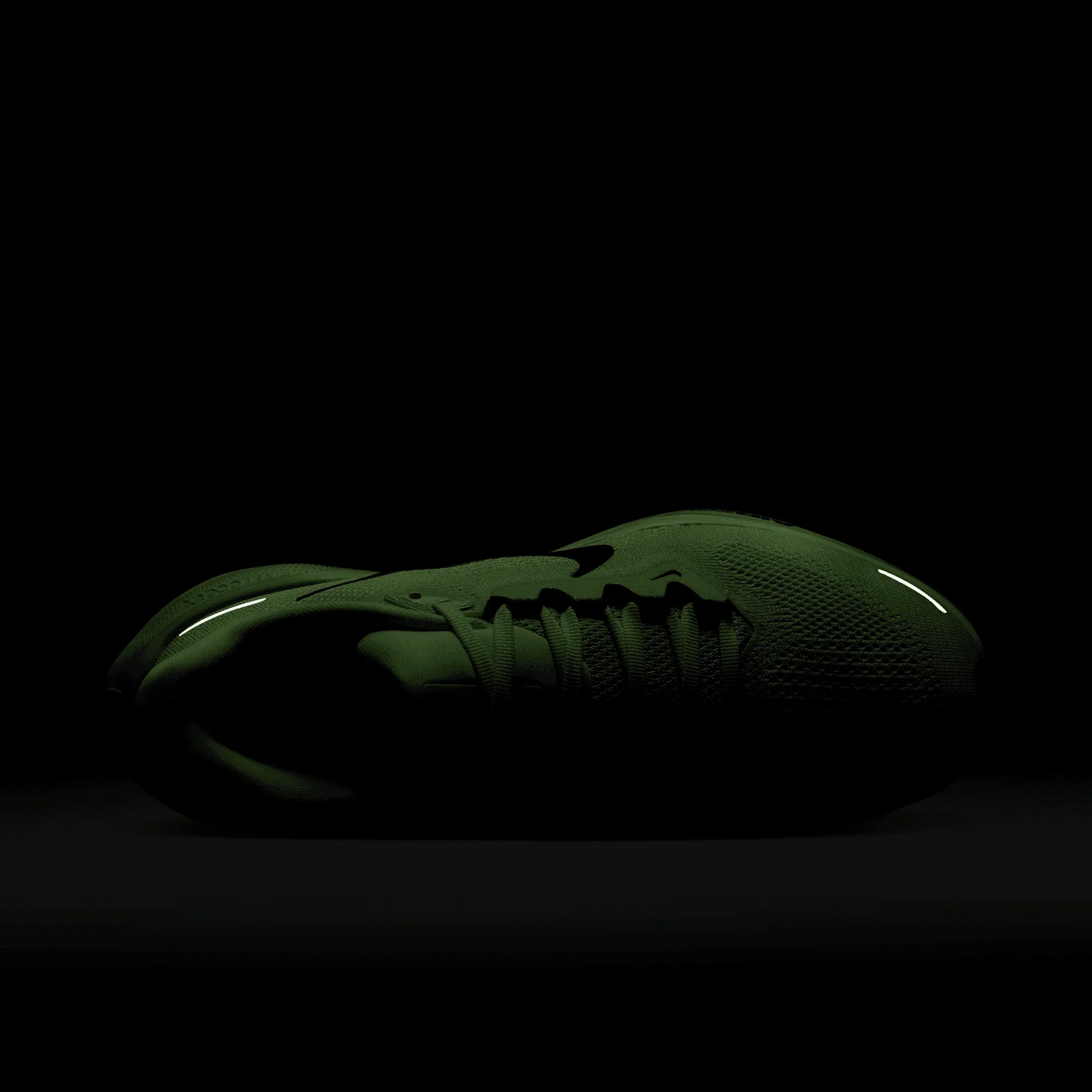 Women's Pegasus 41 (701 - Volt/Black-Barley Volt)