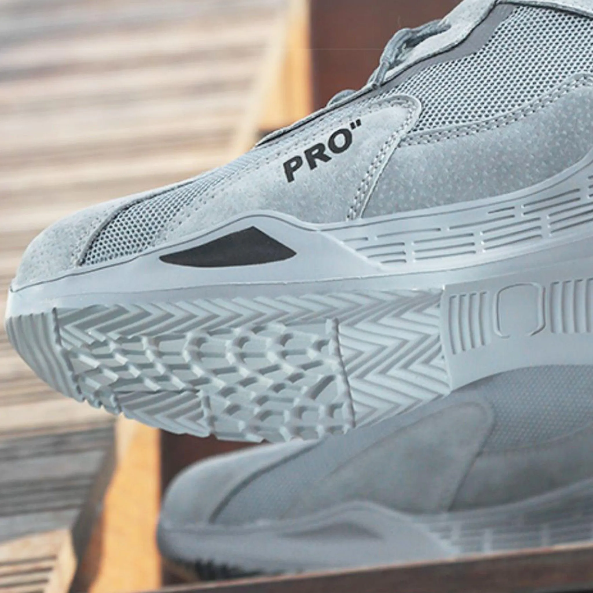 Women's Steel Toe Sneakers - Lightweight | Z023